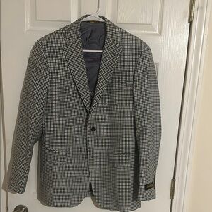 White and Blue Sport Coat with Notched Lapel